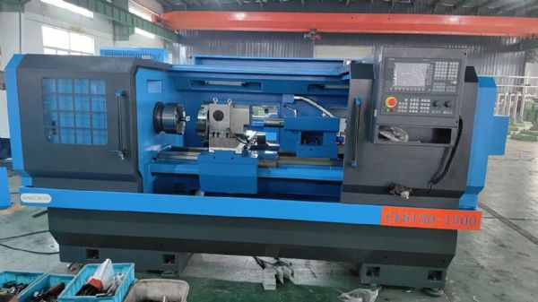 Torno CNC 1500